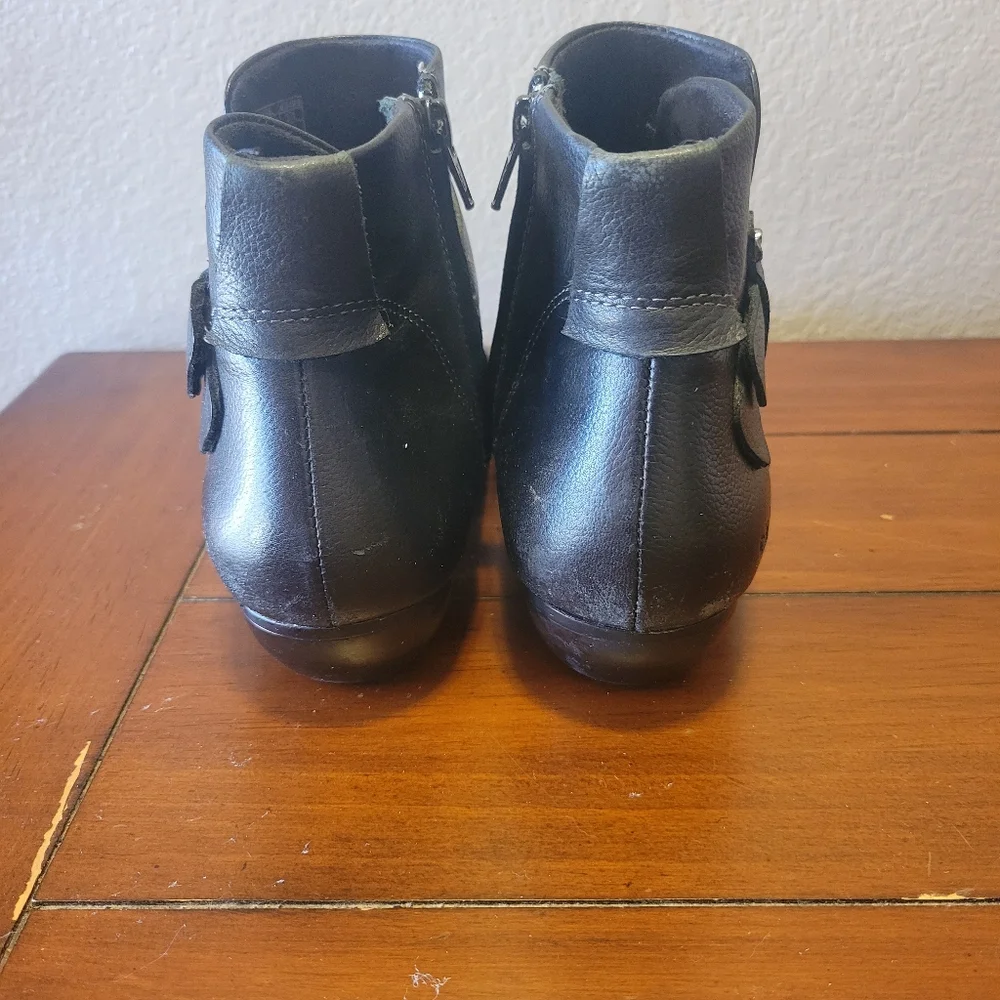 Taos Black Leather Ankle Boots